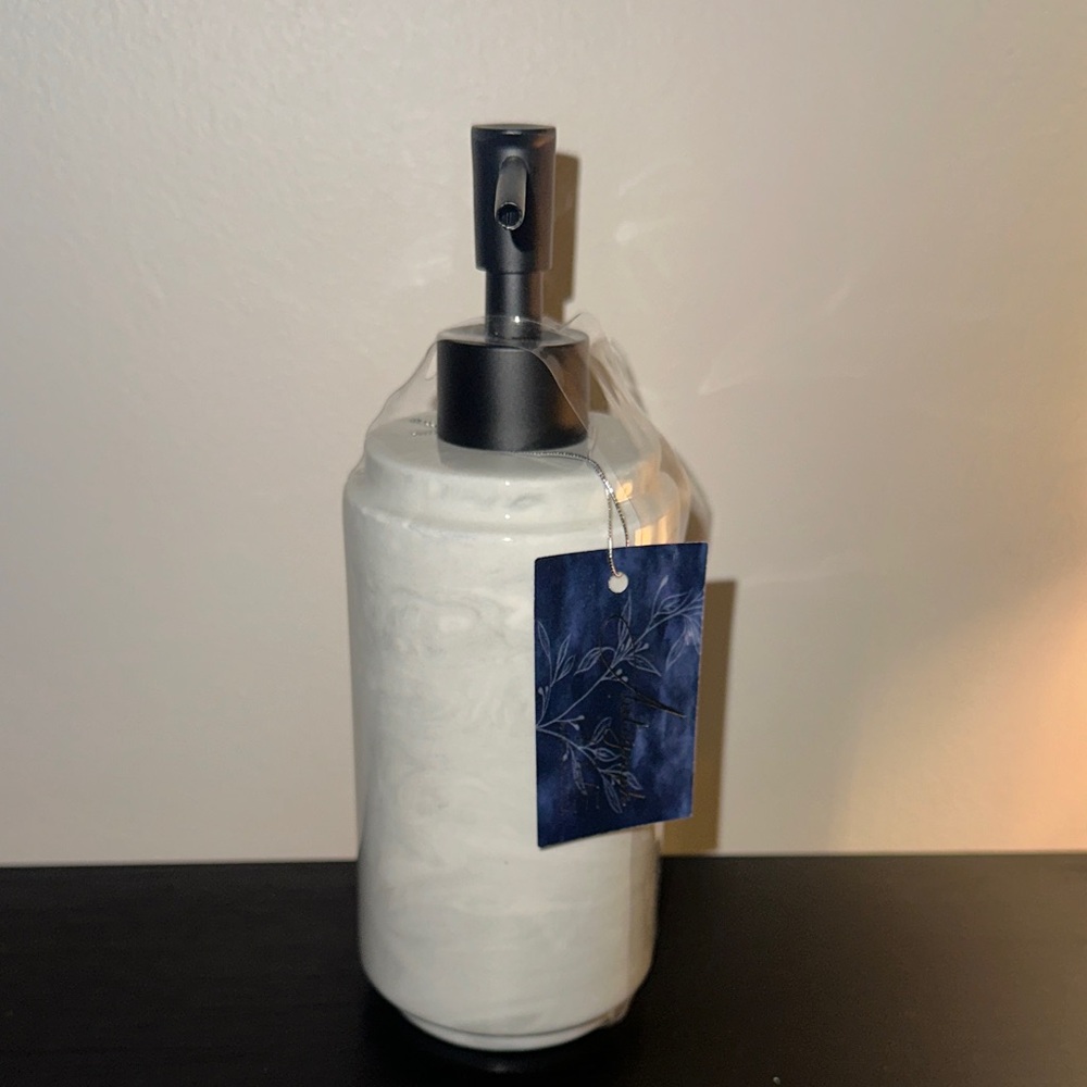 Autograph home Elegant White Soap Dispenser never used